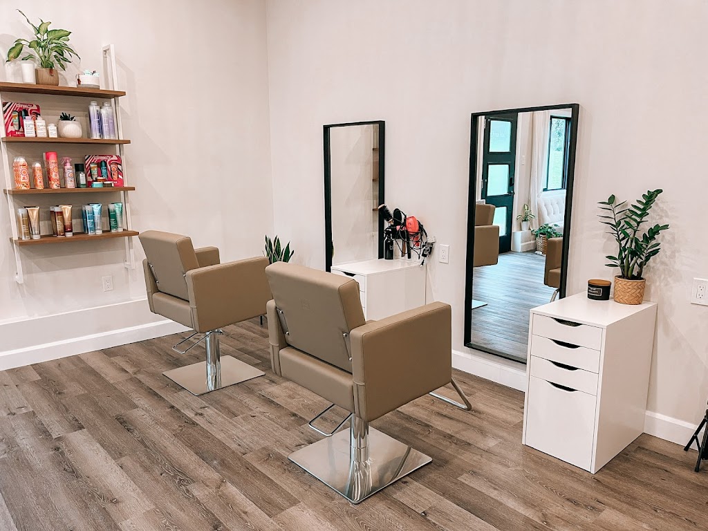 Modern Mane Hair Co. | 40 Taylor Heights Dr, Laurentian Valley, ON K8B 0A2, Canada | Phone: (613) 401-5344