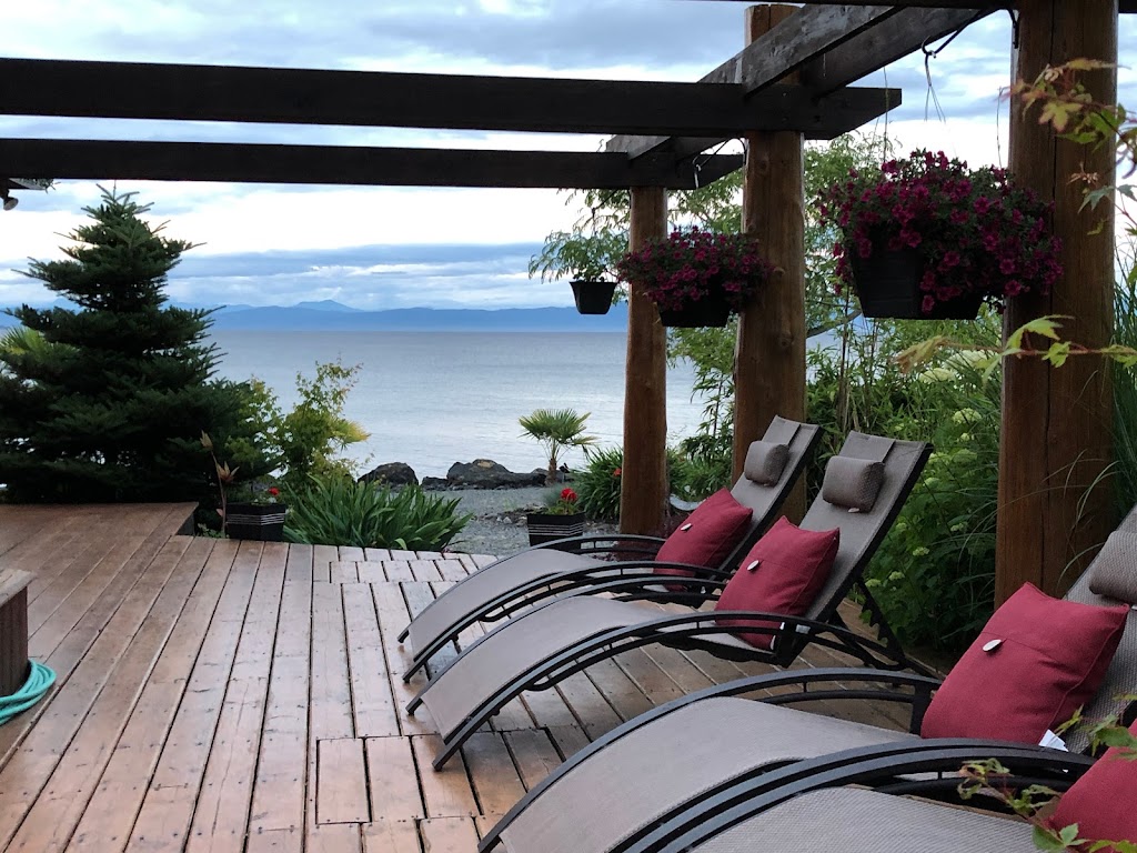 Qualicum Breeze Beach House | 6705 Island Hwy W, Bowser, BC V0R 1G0, Canada | Phone: (250) 757-8595