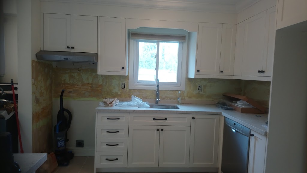 Clareville Distinctive Kitchens and Baths | 253 Summerlea Rd Unit 9,10,11, Brampton, ON L6T 5A8, Canada | Phone: (905) 793-2990