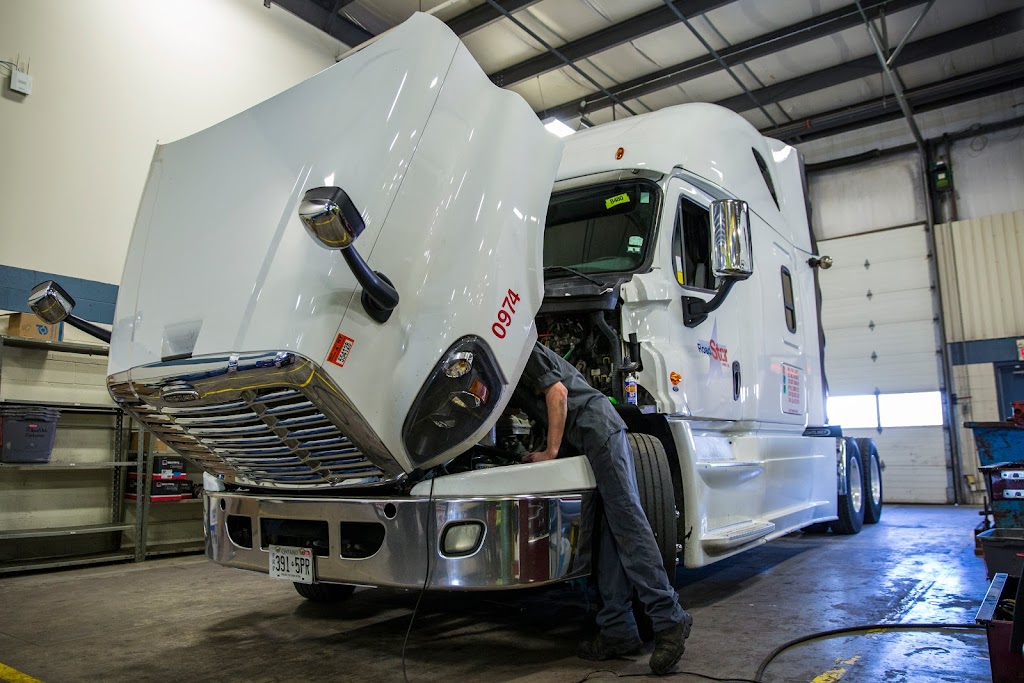 Metro Freightliner Milton | 8050 Lawson Rd, Milton, ON L9T 5C4, Canada | Phone: (905) 864-9999