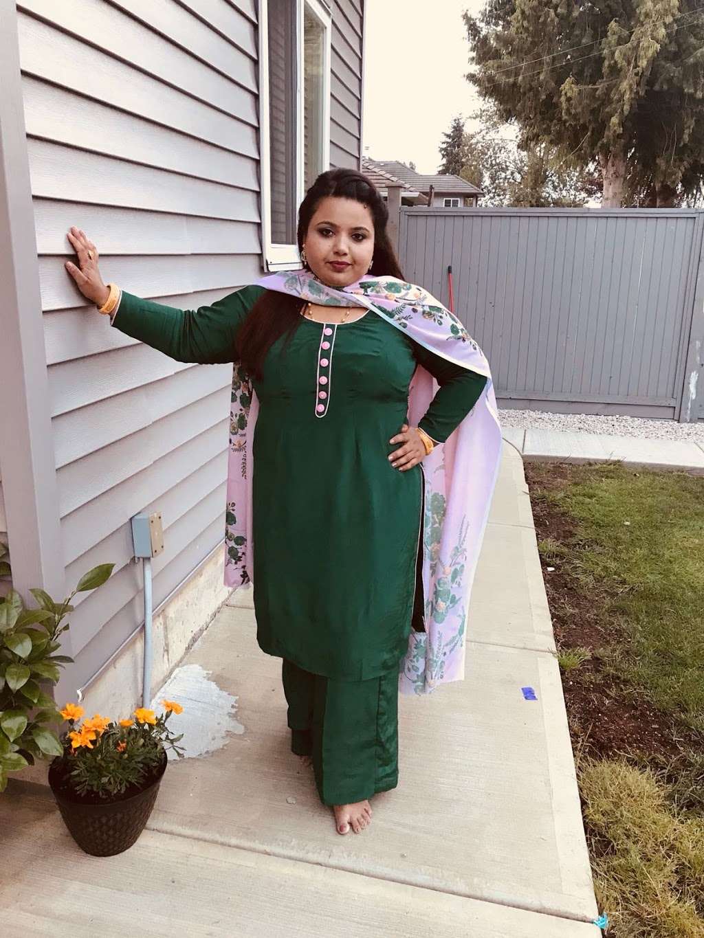 Bollywood style tailoring | 14032 86a Ave, Surrey, BC V3W 0V9, Canada | Phone: (604) 700-9022