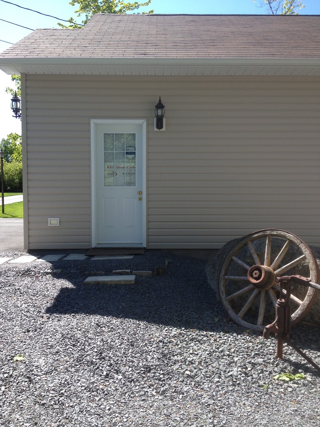 RJS Custom Clubs c/o Bob Spicer | 261 Lewis Lake Terrace, Hammonds Plains, NS B4B 1X2, Canada | Phone: (902) 402-0446