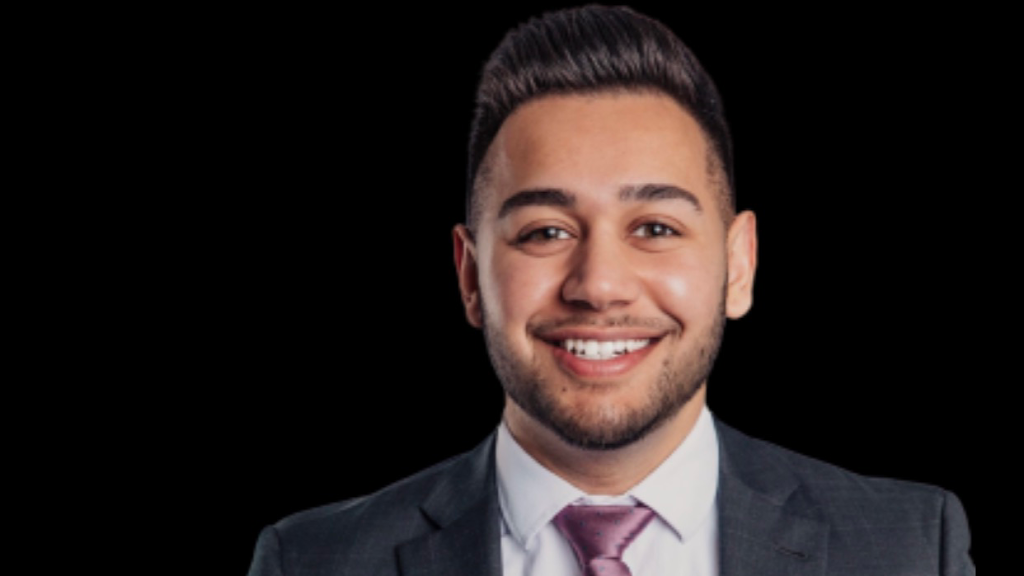 Parm Mann - Real Estate Advisor | 5550 152 St #200, Surrey, BC V3S 5J9, Canada | Phone: (604) 773-5575