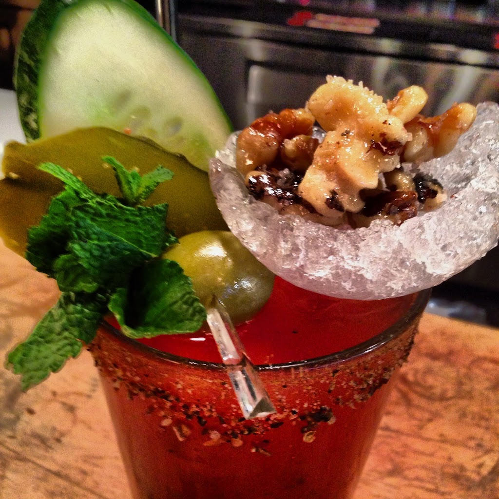 Brahm Mauer Bar Services | 8170 Chem. Devonshire, Mont-Royal, QC H4P 1K4, Canada | Phone: (514) 757-2402