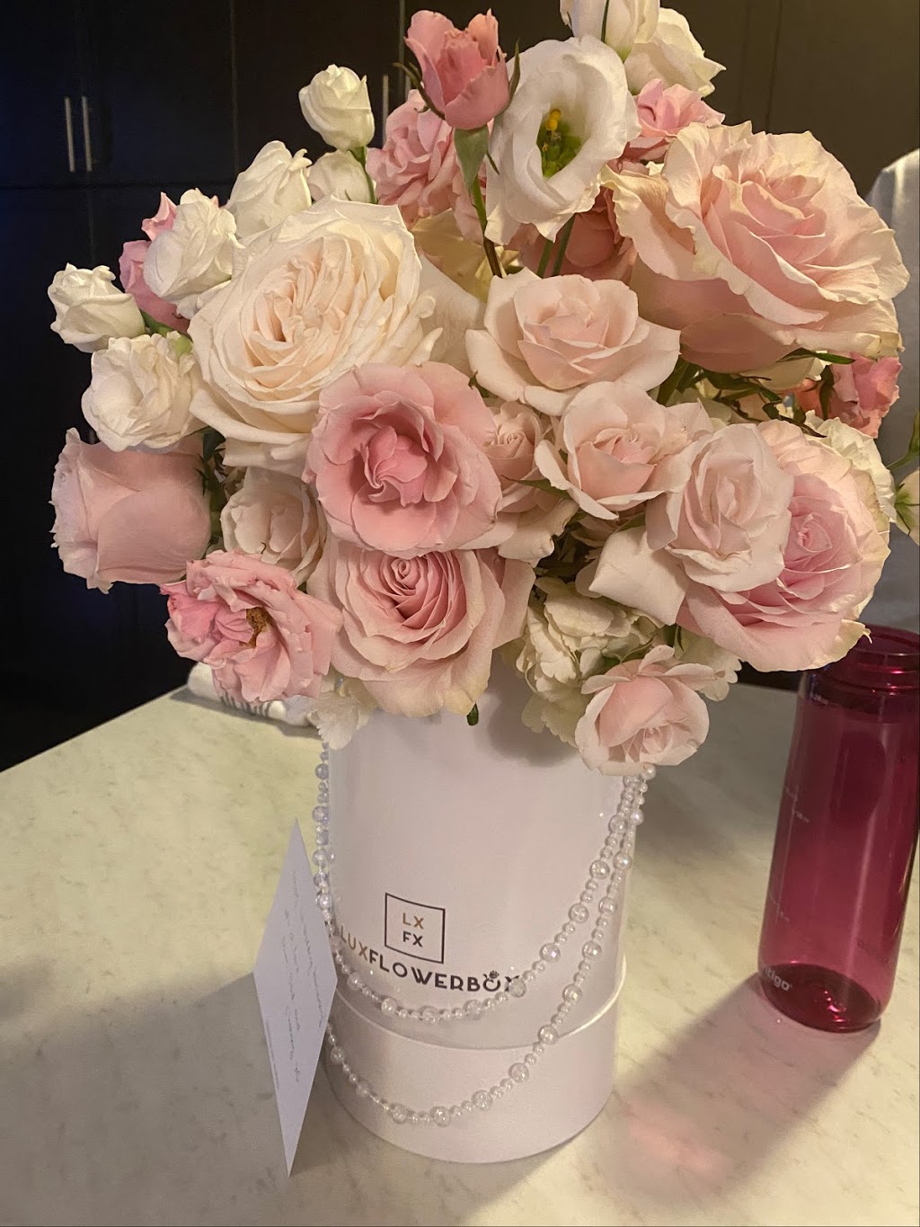 LuxFlowerBox | Luxury Flower Delivery | 630 Rivermede Rd #10, Concord, ON L4K 3M5, Canada | Phone: (647) 825-3543