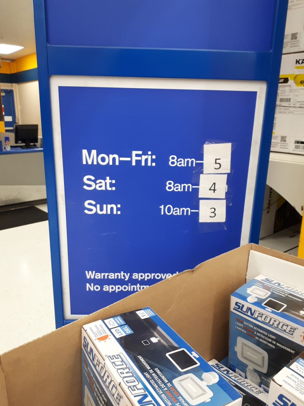 Mr. Lube in Walmart | 13703 40 St NW, Edmonton, AB T5Y 3B5, Canada | Phone: (780) 457-2116