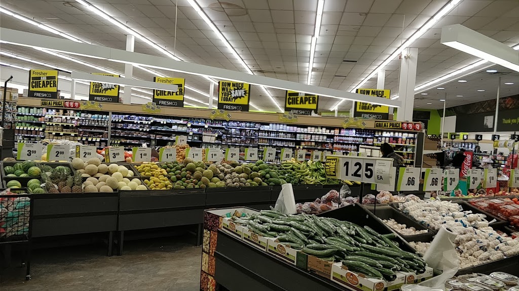 FreshCo. | 6040 Glen Erin Dr, Mississauga, ON L5N 3M4, Canada | Phone: (905) 826-0582