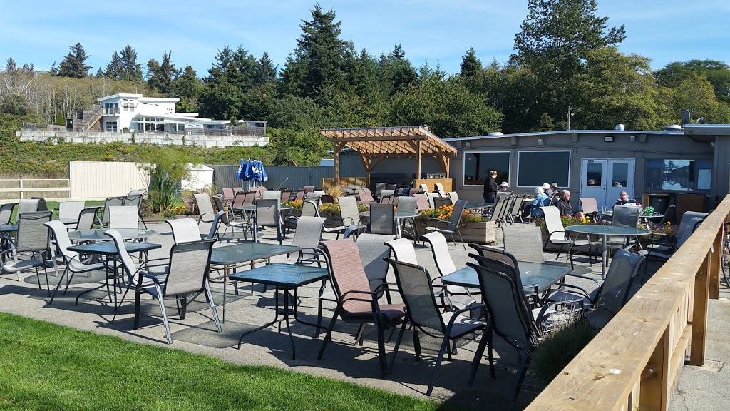 Kiniskis Reef Tavern | 1334 Gulf Rd, Point Roberts, WA 98281, USA | Phone: (360) 945-4042