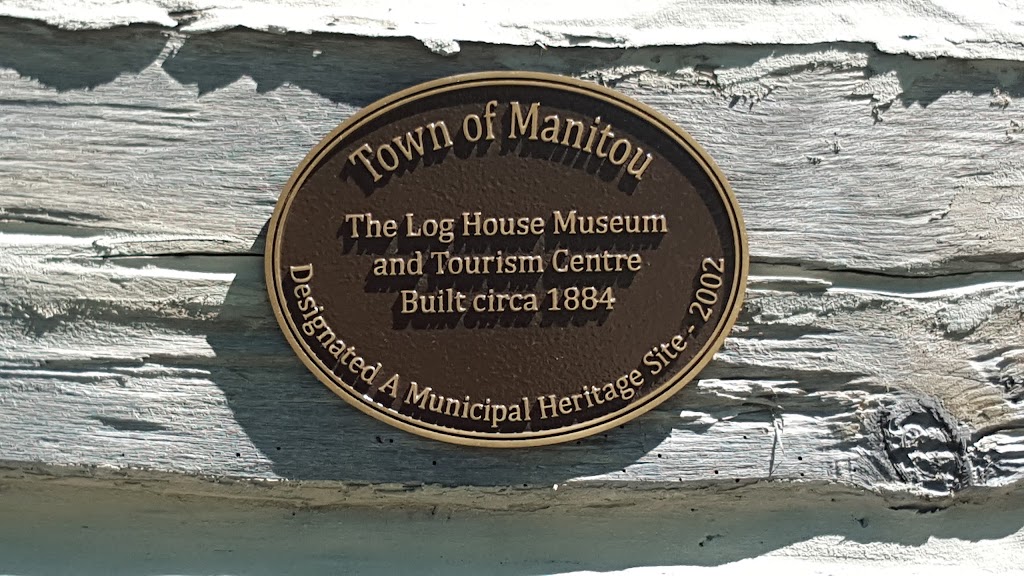 Log House Tourist Centre | 1 Main St, Manitou, MB R0G 1G0, Canada | Phone: (204) 242-2765