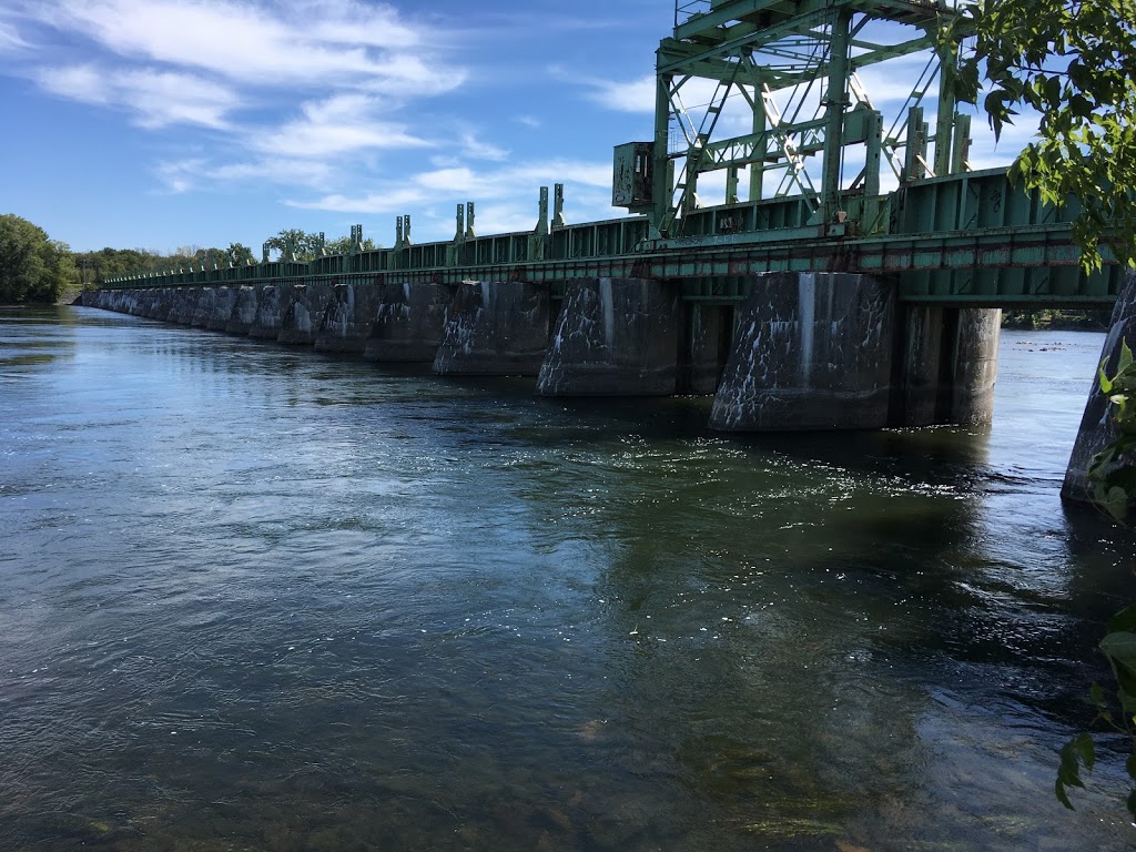 Place des Barges | Chambly, QC J3L, Canada
