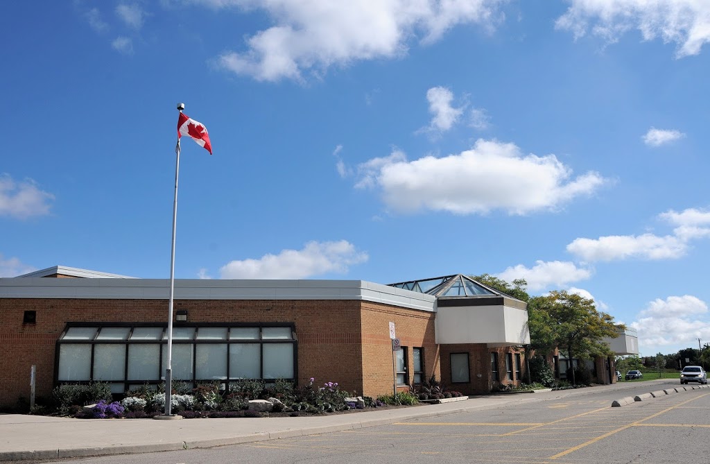 Plum Tree Park Public School | 6855 Tenth Line W, Mississauga, ON L5N 4Y6, Canada | Phone: (905) 824-0155