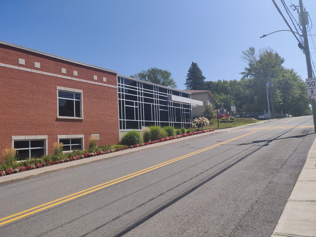 Bibliotheque Minicipale | 23 Rue de lÉglise, Baie-du-Febvre, QC J0G 1A0, Canada | Phone: (450) 783-6484