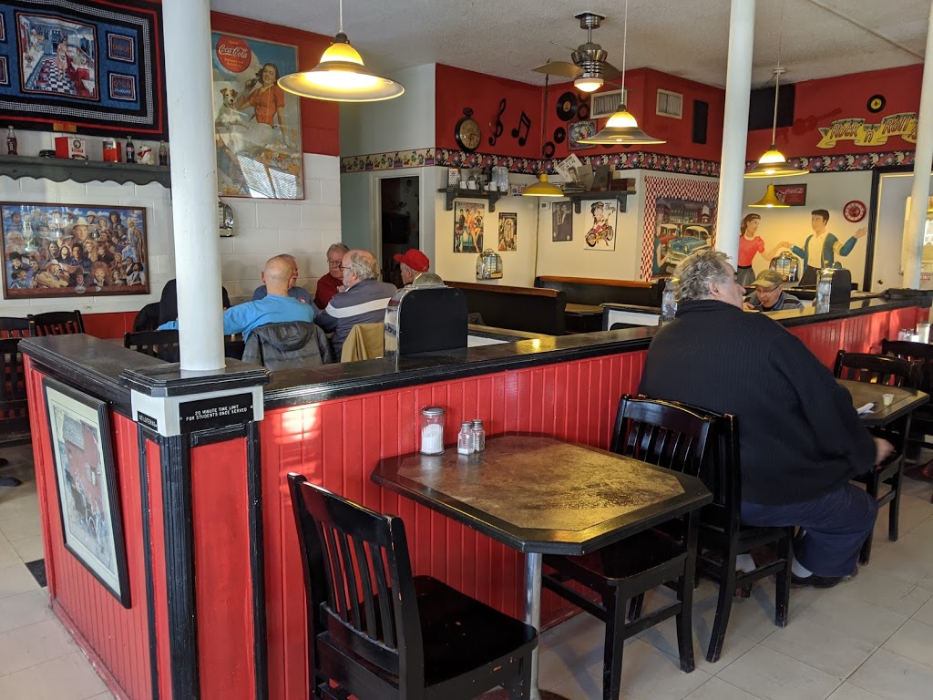 Fifties Good Time Cafe | 590 Monaghan Rd, Peterborough, ON K9J 5H9, Canada | Phone: (705) 741-3812