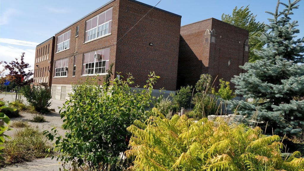 Blessed Sacrament Separate School | 1063 Oxford St E, London, ON N5Y 3L4, Canada | Phone: (519) 675-4411