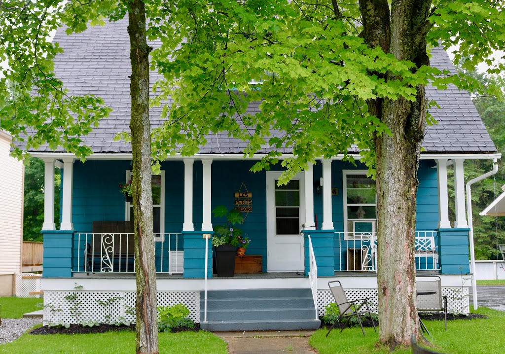 Les Petits Trésors B&B | 44 Rue Johnson, Coaticook, QC J1A 2S1, Canada | Phone: (819) 678-0558