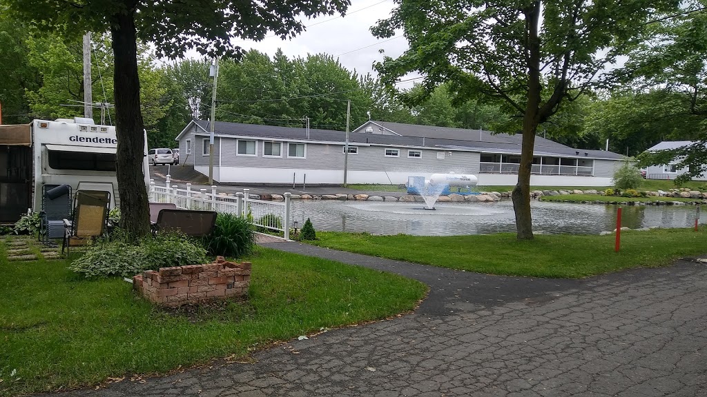 Camping Mon Repos | 430 Rang Saint Georges, Ange-Gardien, QC J0E 1E0, Canada | Phone: (450) 293-6318