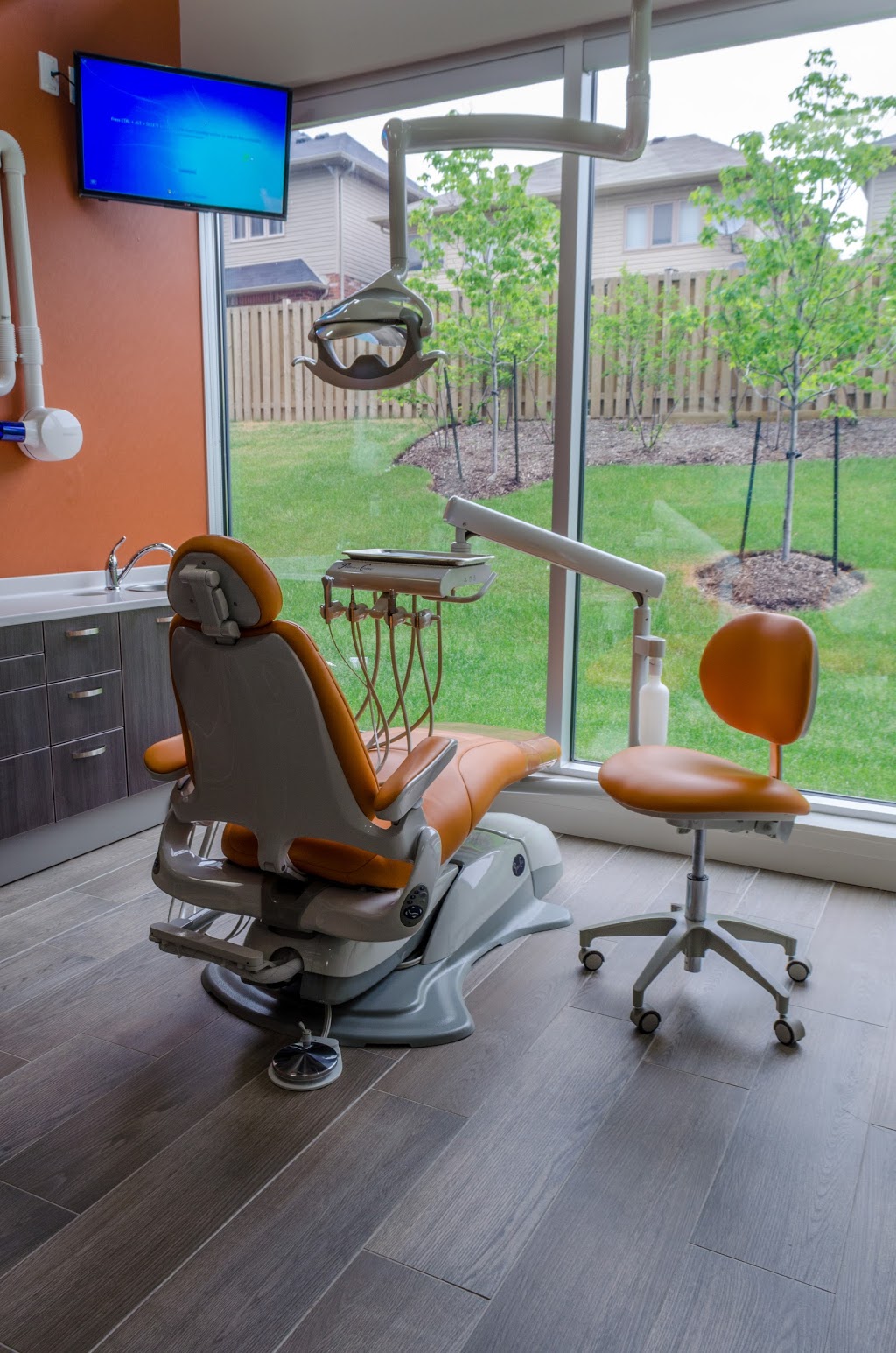 Monarch Dentistry | 35 Upper Centennial Pkwy E1, Stoney Creek, ON L8J 3W2, Canada | Phone: (905) 662-3002