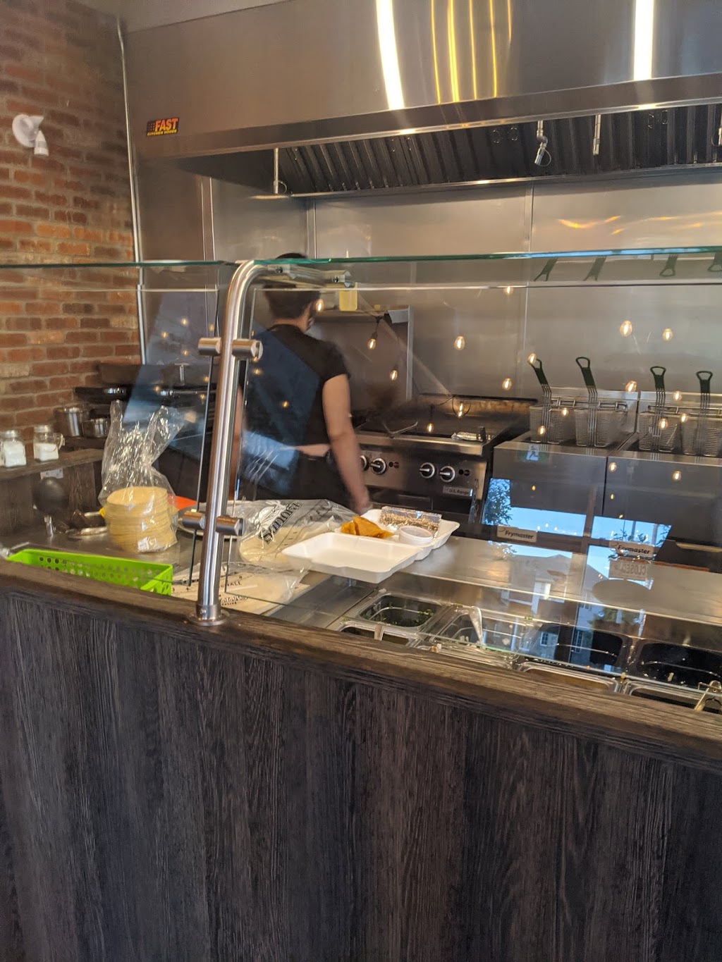 Tres Chiles Express Inc. Mexican restaurant | 1450 Block Line Rd, Kitchener, ON N2C 0A5, Canada | Phone: (519) 576-6566