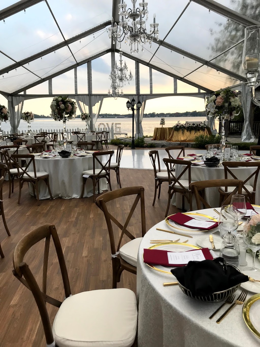 Weddingdecorator.ca | 11 Hart Dr unit 12, Barrie, ON L4N 5M3, Canada | Phone: (705) 727-8170