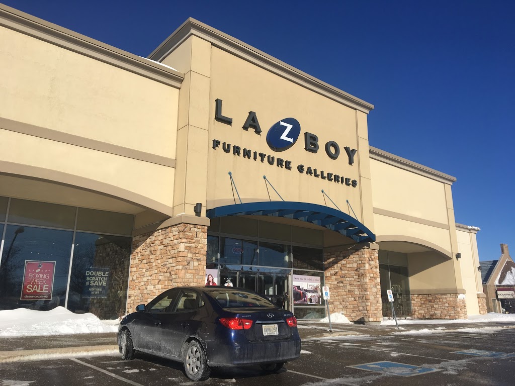 La-Z-Boy Home Furnishings & Décor | 3050 Vega Blvd Unit 2A, Mississauga, ON L5L 5X8, Canada | Phone: (905) 569-0046