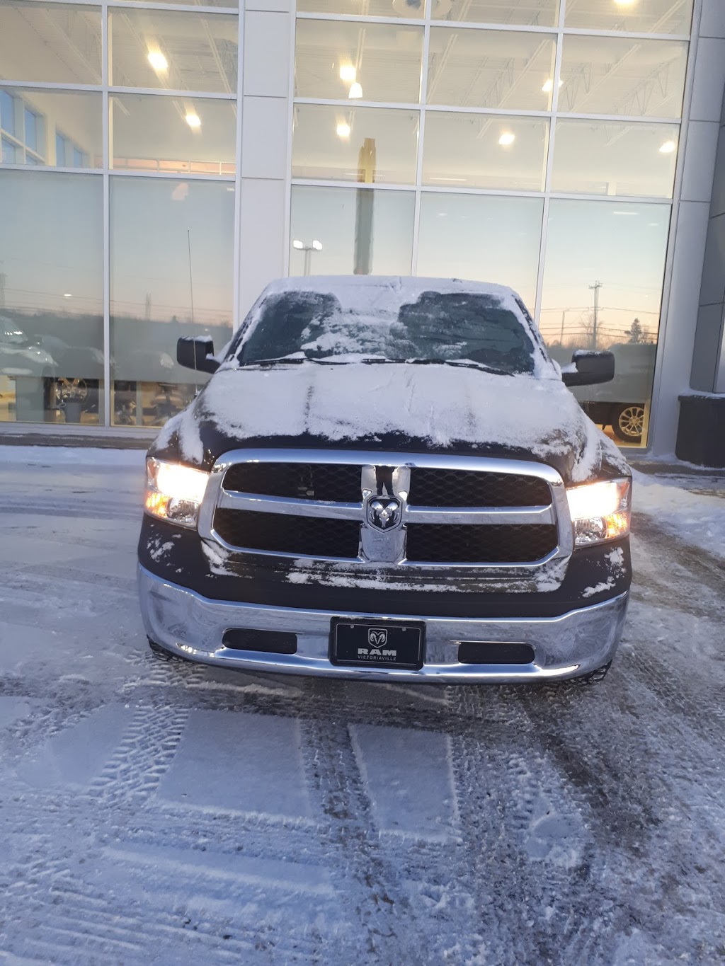 Laquerre Chrysler | 34 Boulevard Arthabaska Est, Victoriaville, QC G6T 0S7, Canada | Phone: (819) 752-5252