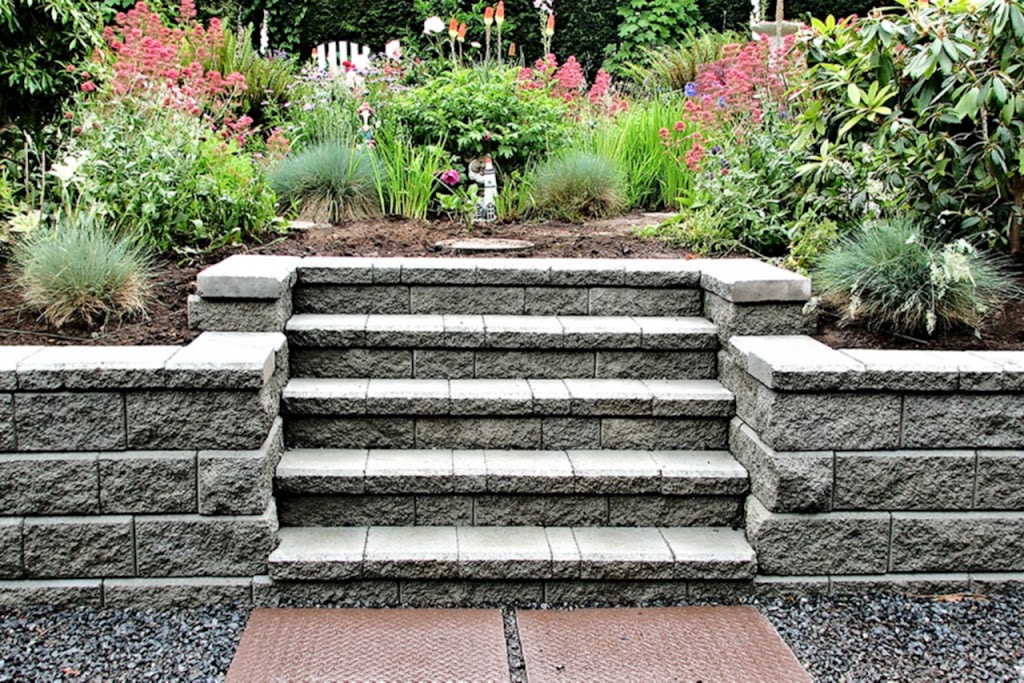 Interlocking Pavers Landscaping Concrete Retaining Walls | 2340 Birchmount Rd 807 Apartment, Toronto, ON M1T 3N4, Canada | Phone: (647) 510-4050