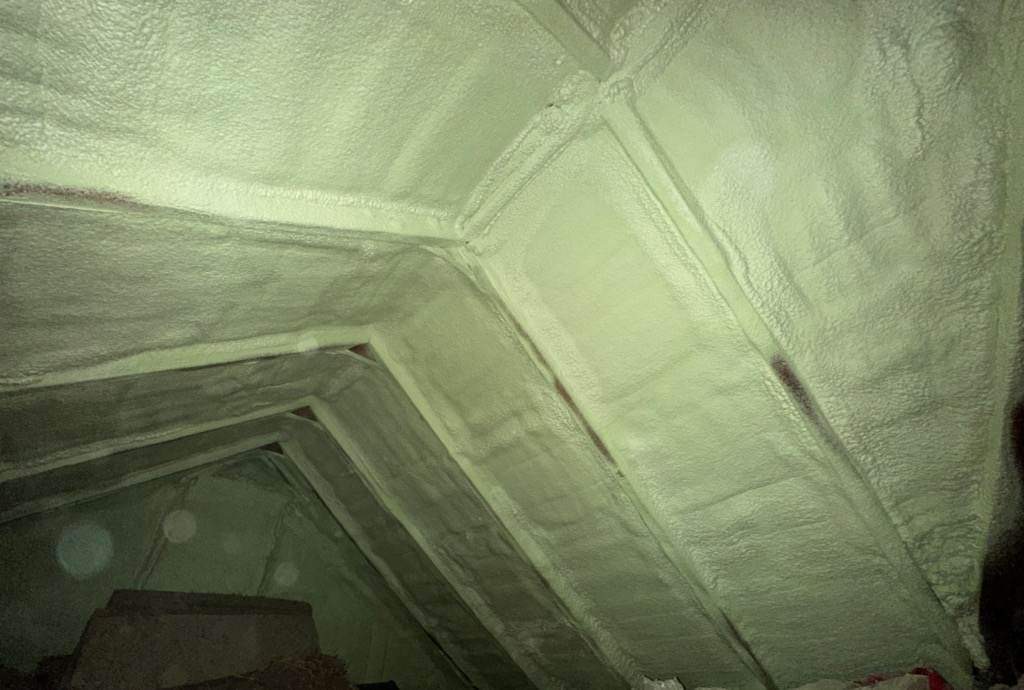 KNG Insulators Spray Foam Insulation | 2704 Dafoe Rd, Combermere, ON K0J 1L0, Canada | Phone: (613) 633-3053