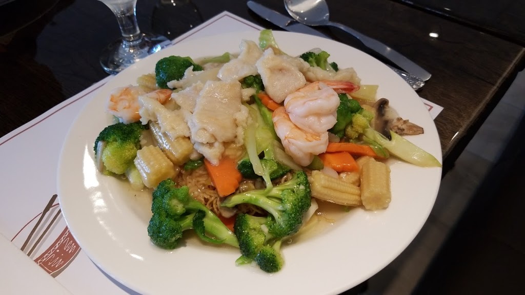 Soupebol | 1866 Boulevard des Sources, Pointe-Claire, QC H9R 5B1, Canada | Phone: (514) 426-1688