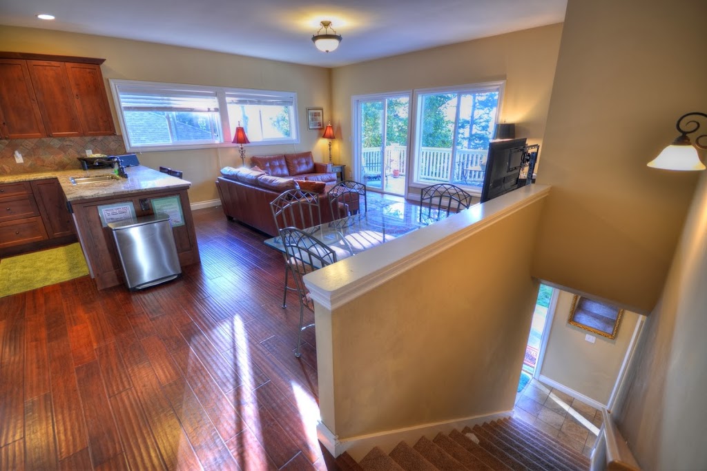 The Orcas Ohana | 211 Geer Ln, Eastsound, WA 98245, USA | Phone: (818) 415-4098