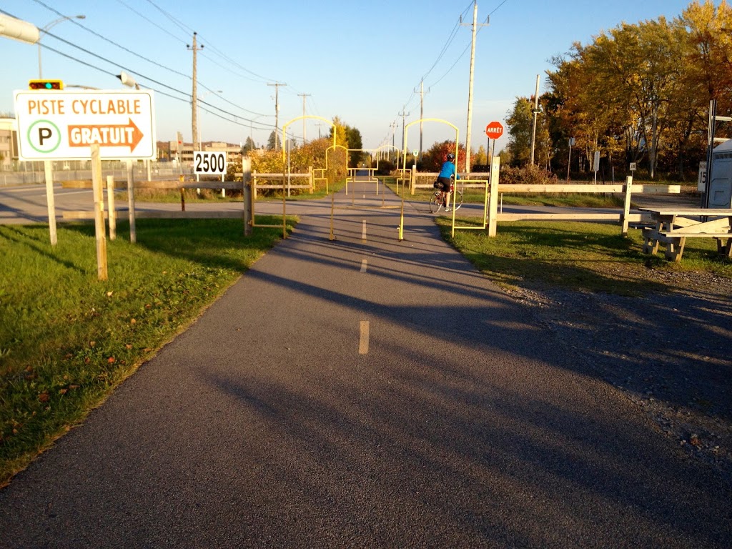 Stationnement Velopiste Jacques-Cartier/Portneuf | Saint-Gabriel-de-Valcartier, QC G0A 4N1, Canada