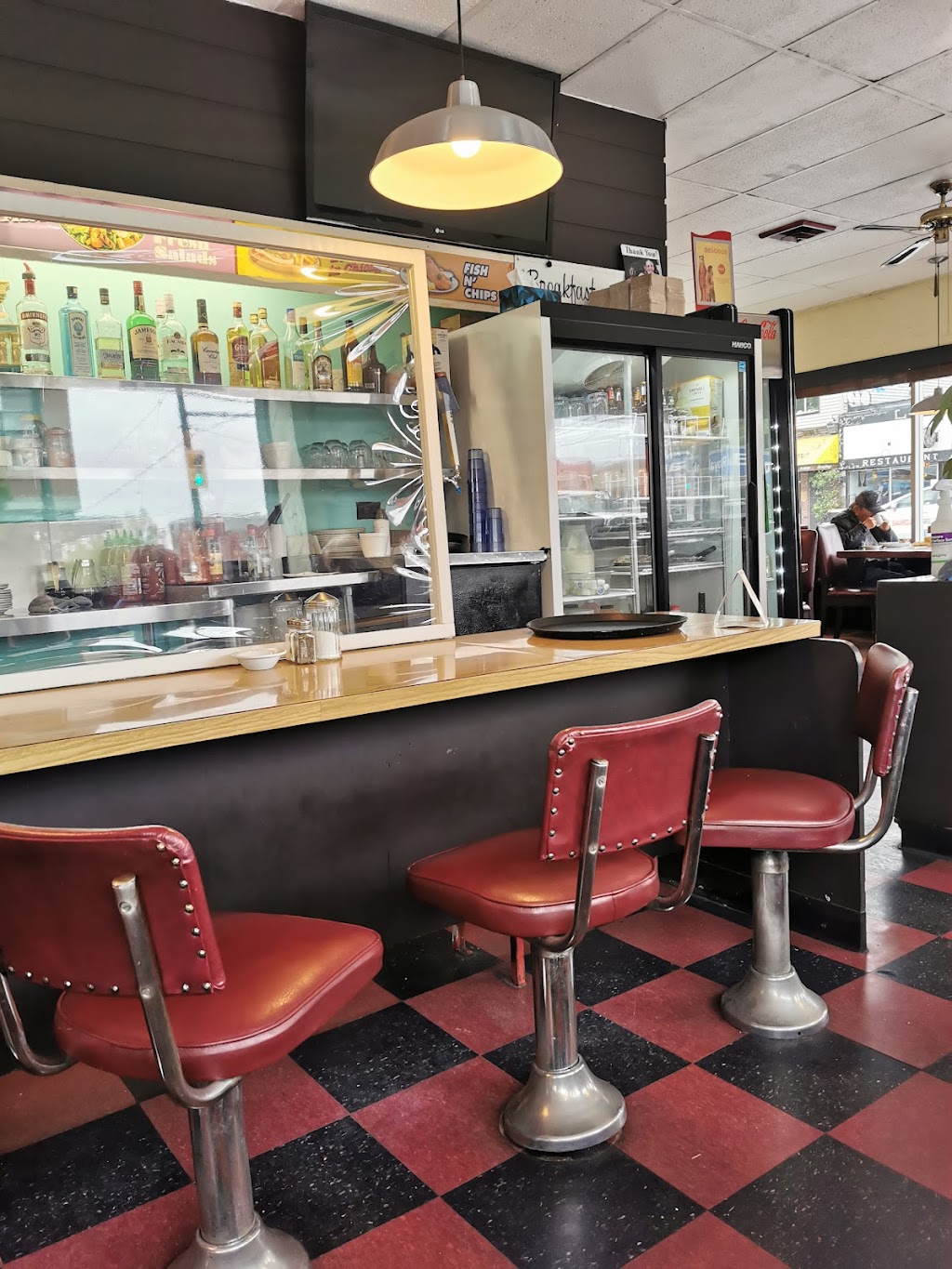Helens Grill | 4102 Main St, Vancouver, BC V5V 3P6, Canada | Phone: (604) 874-4413