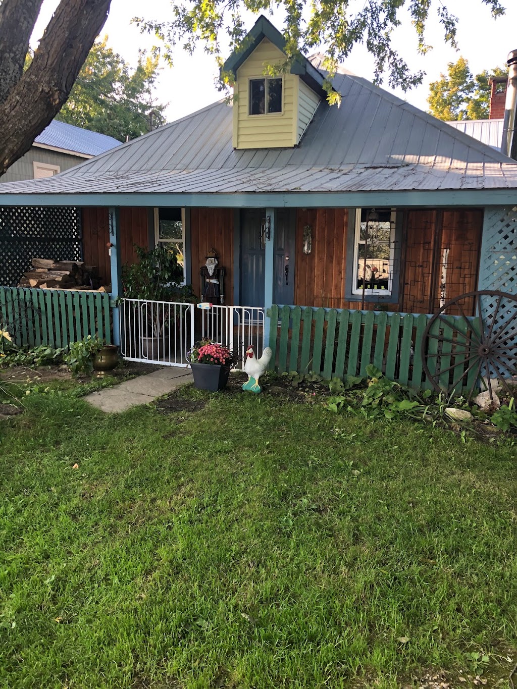 lionsheadbnb.ca | 398 Spry Rd, Lions Head, ON N0H 1W0, Canada | Phone: (416) 822-1203