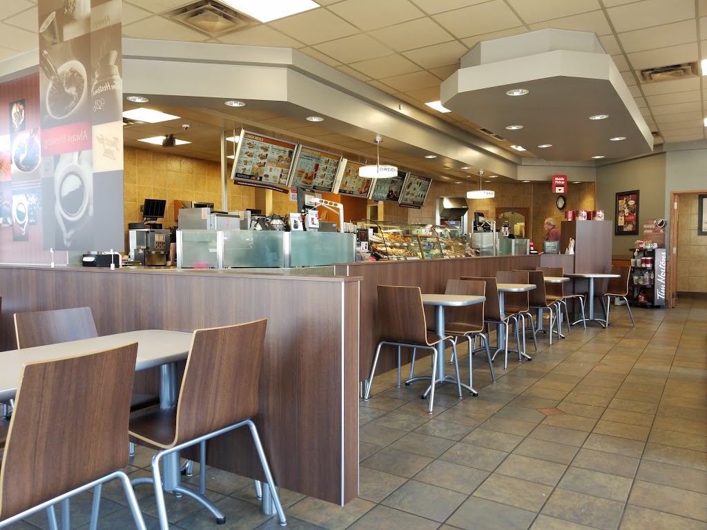 Tim Hortons | 138 Woodlawn Rd W, Guelph, ON N1H 1B2, Canada | Phone: (519) 836-3900