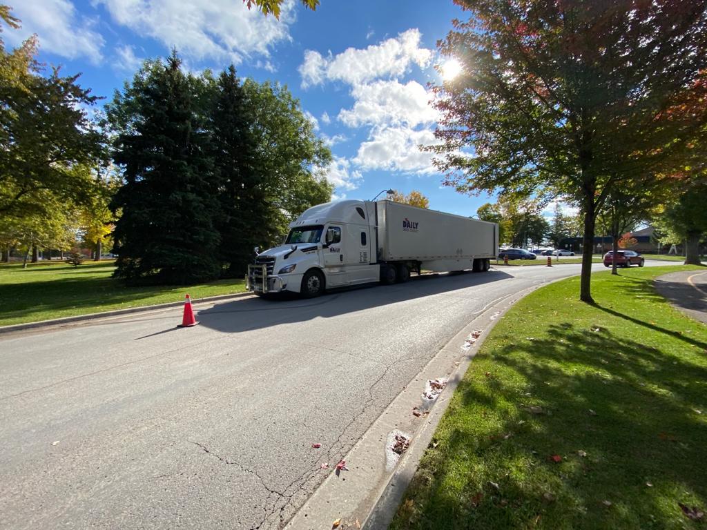 Daily Transport | 10 Industrial Rd, Saint Andrews, MB R1A 3N7, Canada | Phone: (204) 334-9900