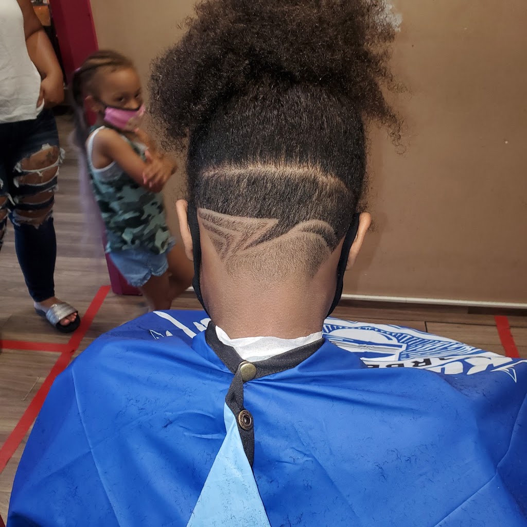 Kut Kings | 4433 118 Ave NW #3, Edmonton, AB T5W 1A8, Canada | Phone: (780) 224-8560