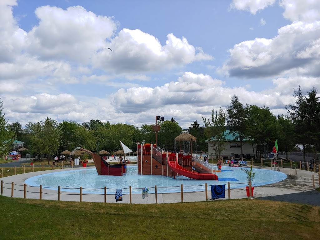 Eco Parc Des Etchemins | 213 1re Avenue, Lac-Etchemin, QC G0R 1S0, Canada | Phone: (418) 625-3272