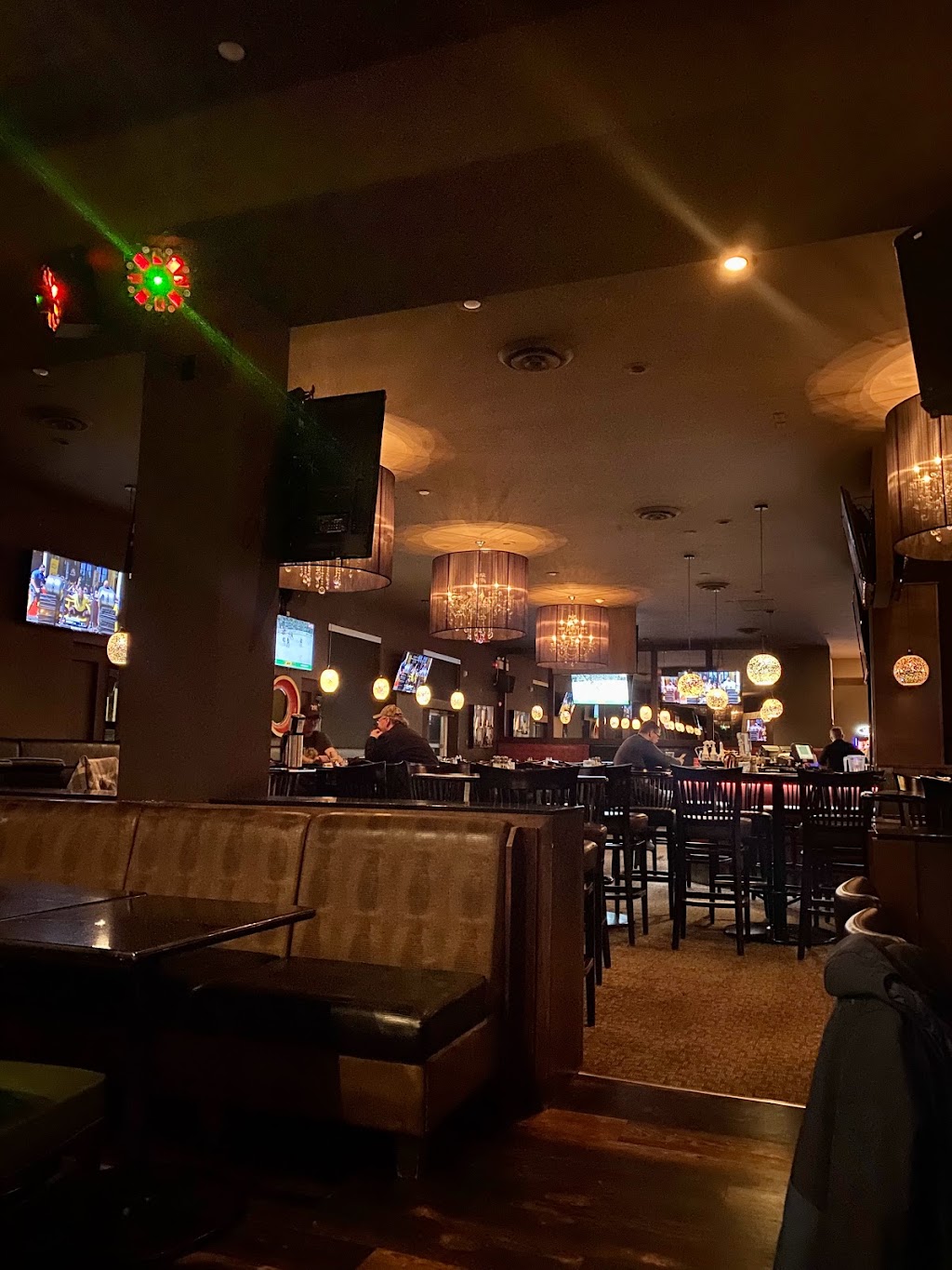 Tiffanys Steakhouse & Lounge | 3515 Gaetz Ave, Red Deer, AB T4N 3Y5, Canada | Phone: (403) 341-3366