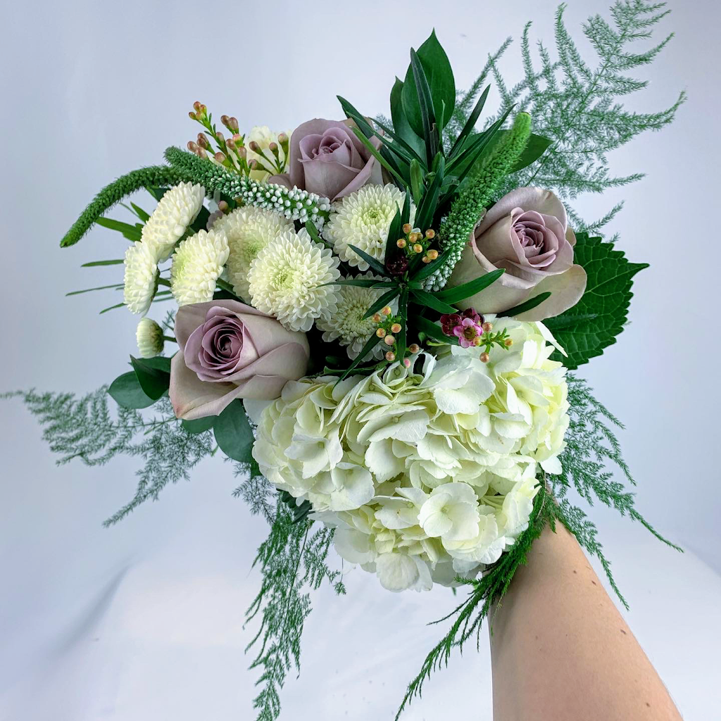 Violet Flora Studio | 55 Foxberry Rd, East Gwillimbury, ON L9N 0P6, Canada | Phone: (647) 688-4040