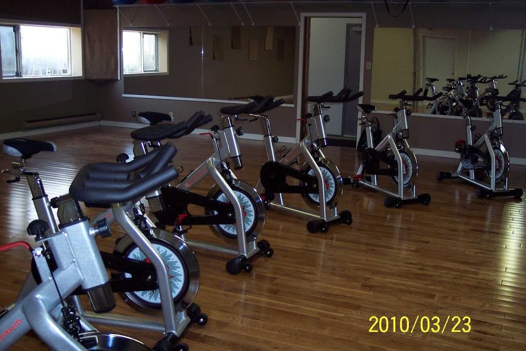 Whibs Gym | 1217 Shuswap Ave, Sicamous, BC V0E 2V0, Canada | Phone: (800) 208-9244