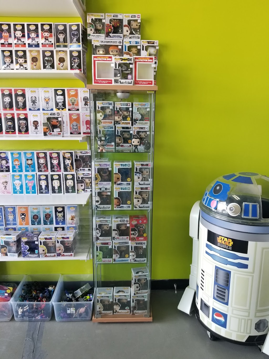 Collection Mania | 5460 Mnt Saint-Hubert, Saint-Hubert, QC J3Y 1V9, Canada | Phone: (514) 814-5425