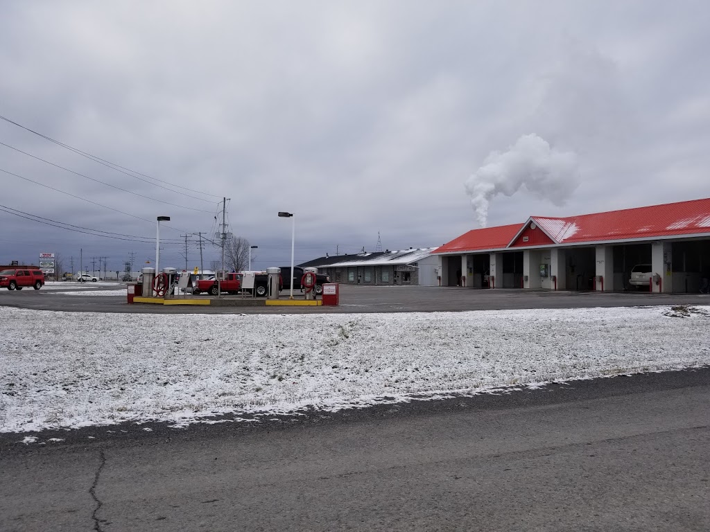 Napanees Car Wash | 444 Milligan Ln, Napanee, ON K7R 3Z3, Canada