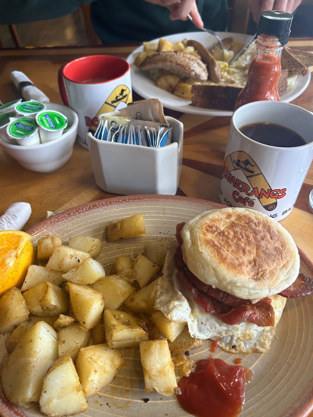 Boomerangs Cafe | 4833 Johnston Rd, Port Alberni, BC V9Y 5M2, Canada | Phone: (250) 724-5794