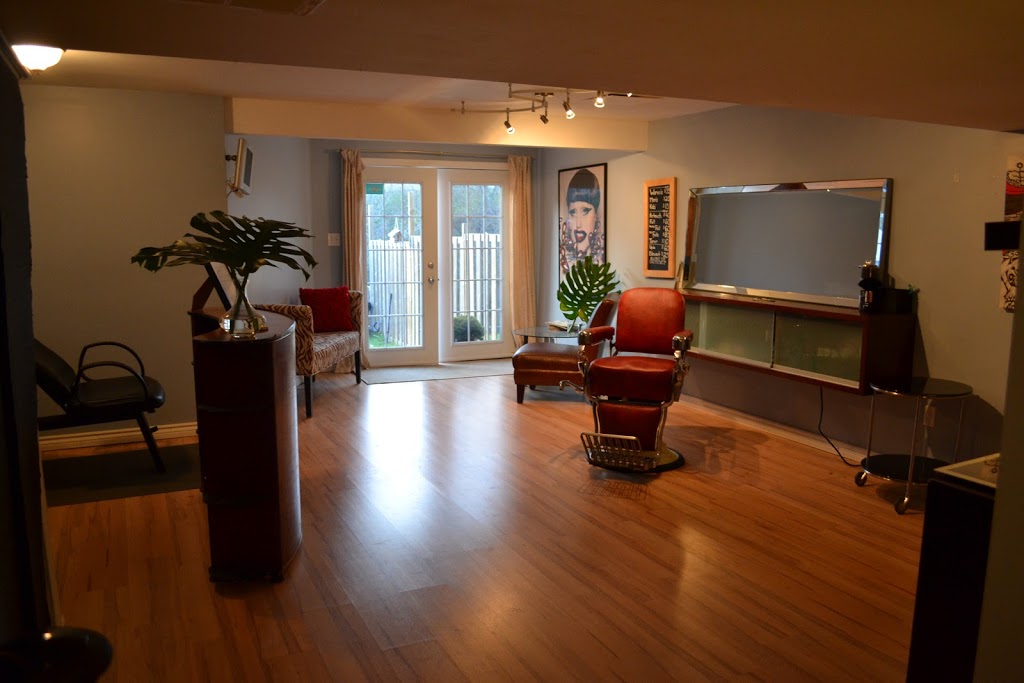 Sapphire Hair Studio | 88 Chesterton Ln, Guelph, ON N1E 7A6, Canada | Phone: (519) 803-8854