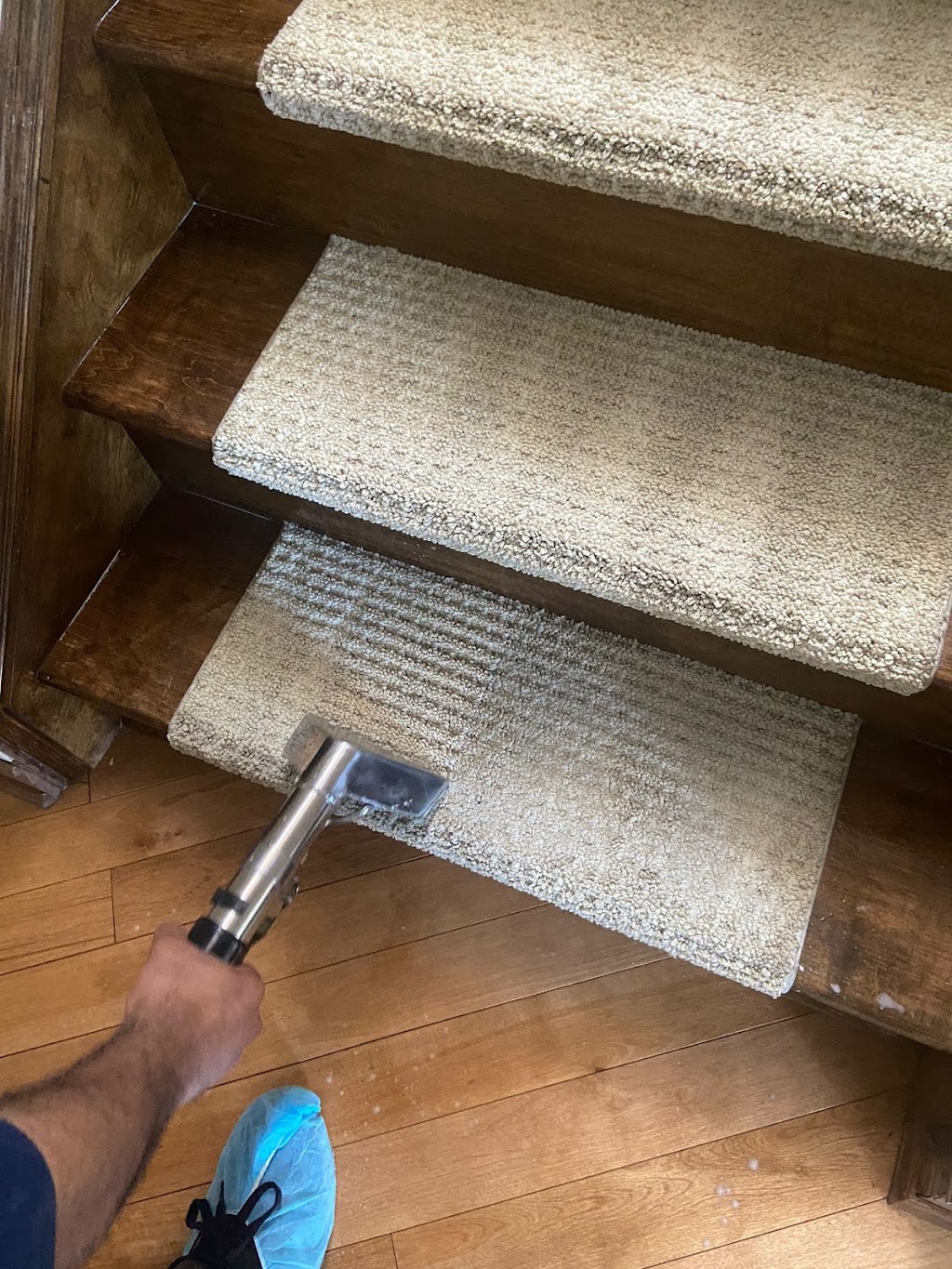 Captain Carpet Cleaning In Brampton,Mississauga And Oakville | 46 Murdoch Dr, Brampton, ON L6X 3Y7, Canada | Phone: (905) 789-5525