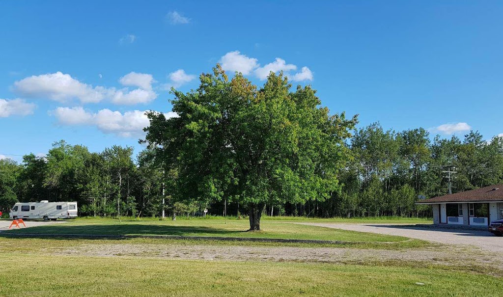 Pinawa Motel | 2 Vanier Ave, Pinawa, MB R0E 1L0, Canada | Phone: (204) 753-2357