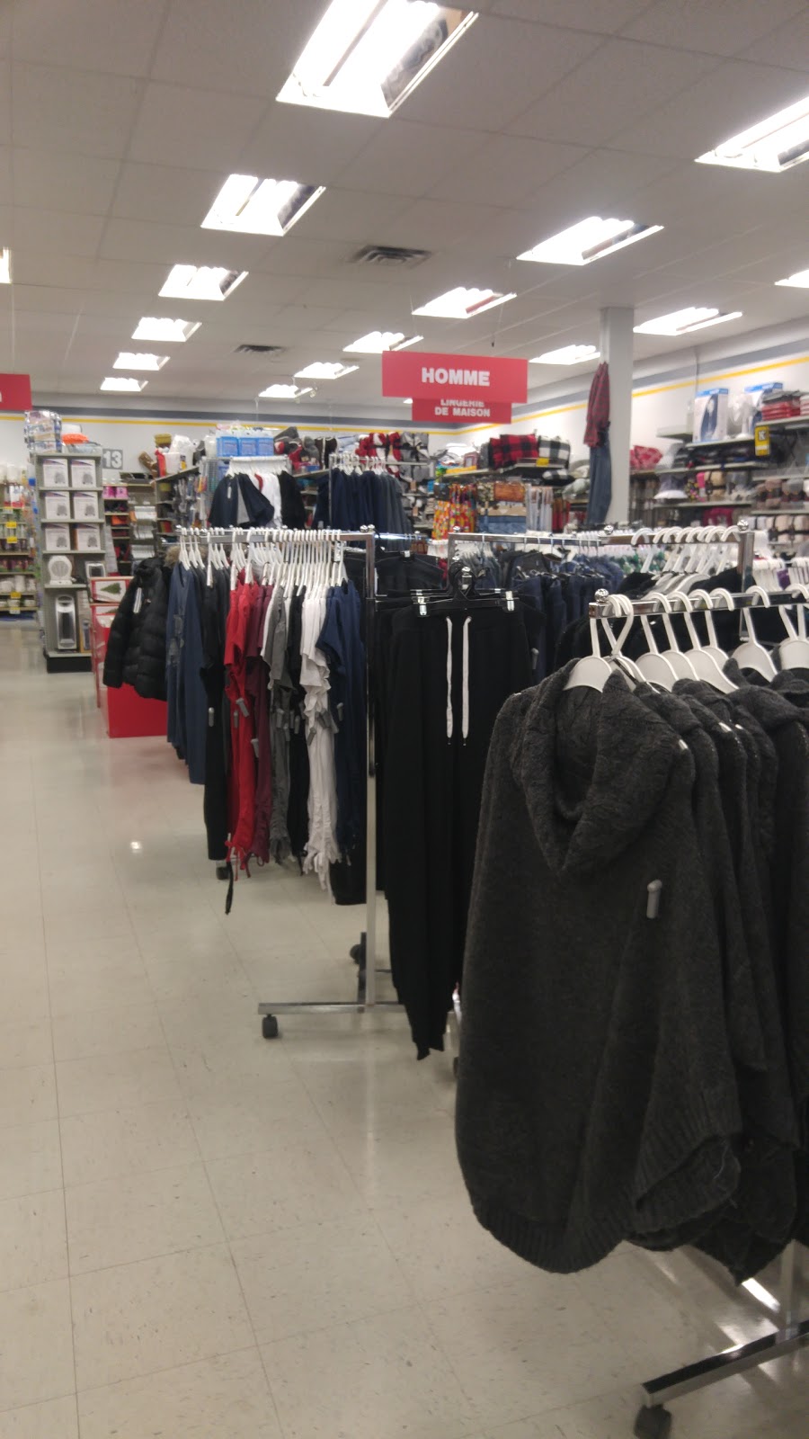 Korvette Les Magasins | 10 Rue Georges #103, Pierreville, QC J0G 1J0, Canada | Phone: (450) 568-6810