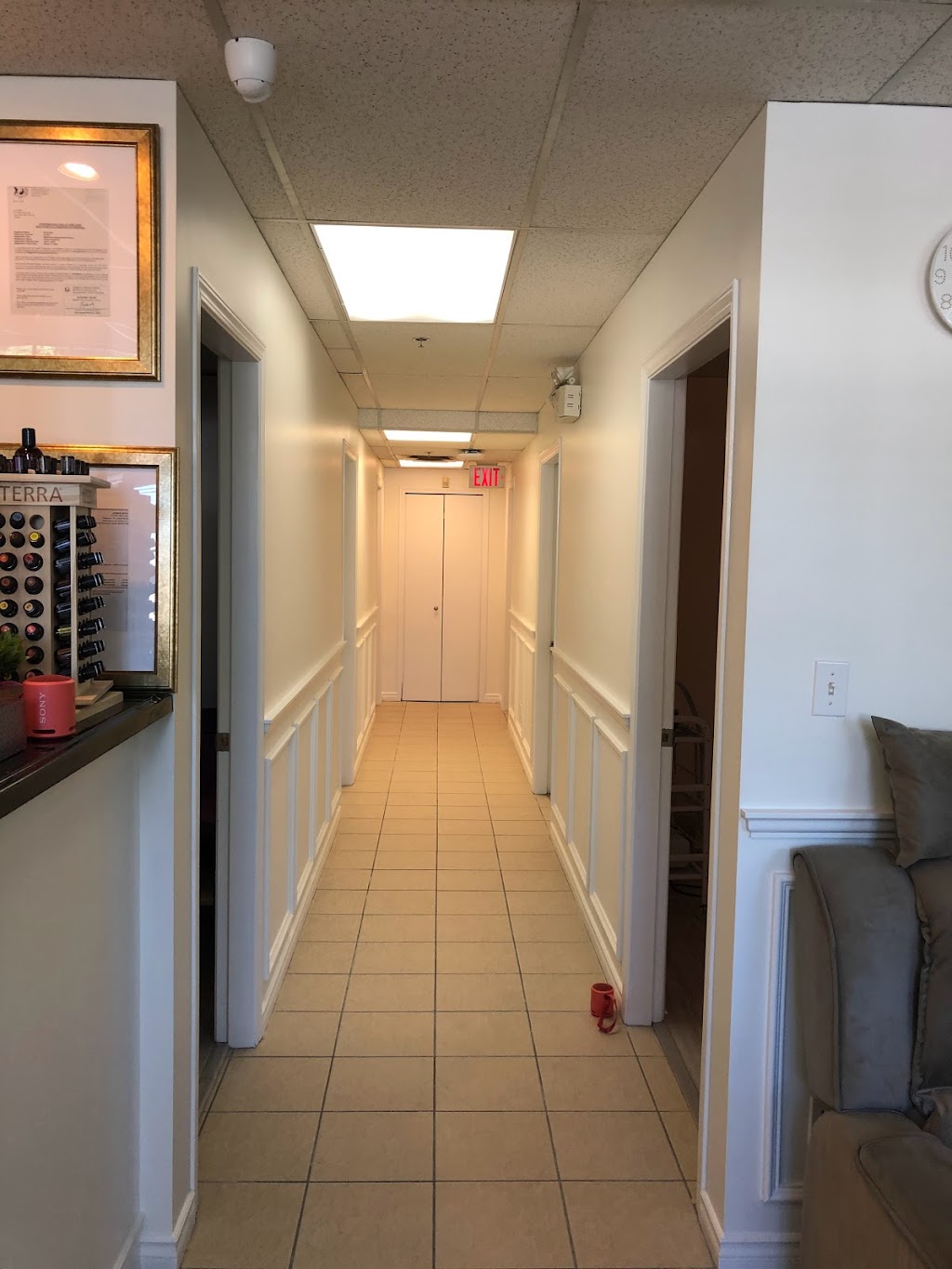 Aquarius Beauty & Wellness | 6215 Victoria Dr, Vancouver, BC V5P 3X5, Canada | Phone: (778) 885-0488