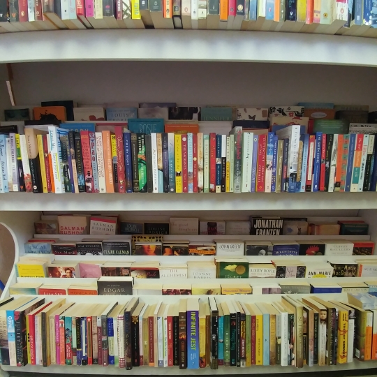 Family Book Exchange | 519 St Marys Rd, Winnipeg, MB R2M 3L2, Canada | Phone: (204) 237-4949