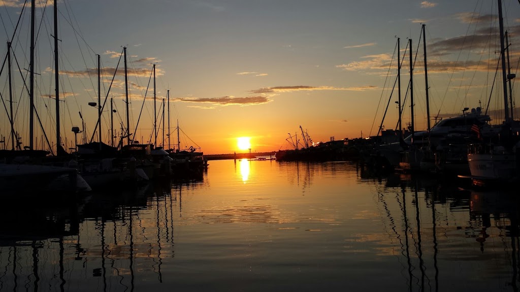 Charter Boat Bed and Breakfast | 2642, 2715 King St, Bellingham, WA 98225, USA | Phone: (206) 354-5634