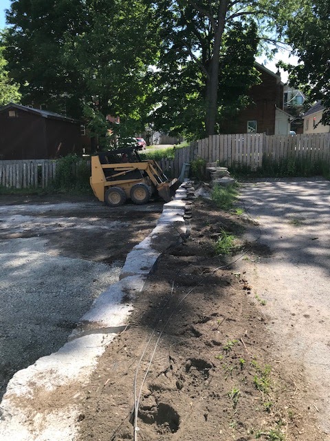 Rocket excavating and landscaping supplies | 13143 County Rd 16, Waubaushene, ON L0K 2C0, Canada | Phone: (705) 543-9526